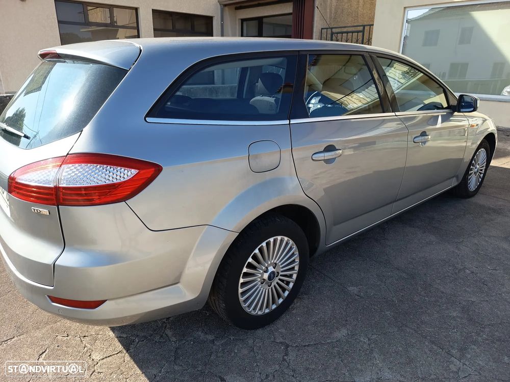 Ford Mondeo SW 1.8 TDCi Titanium - 12