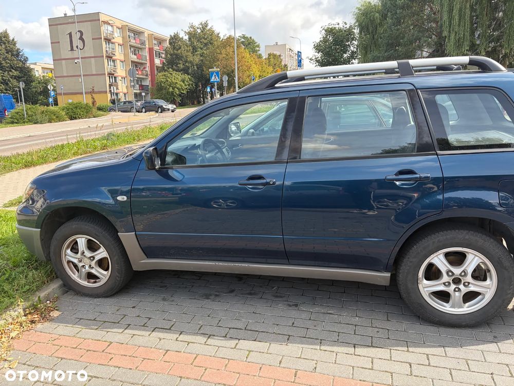 Mitsubishi Outlander 2.0 Comfort 4WD - 8