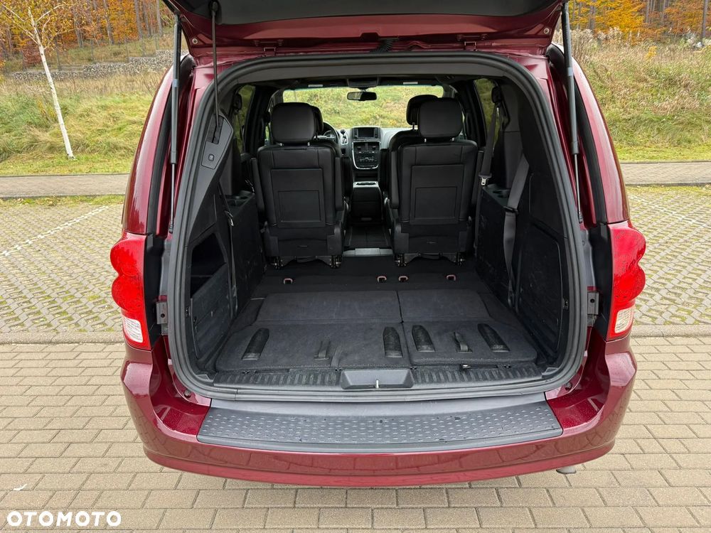 Dodge Grand Caravan 3.6 R/T - 17