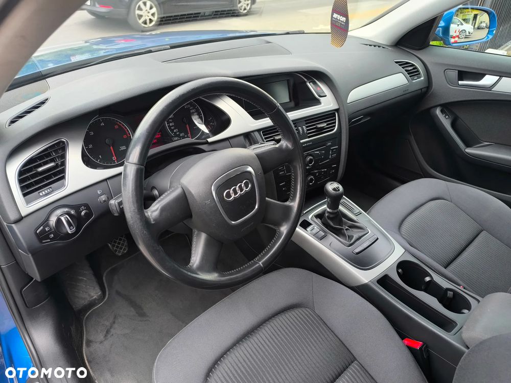 Audi A4 Avant 2.0 TDI DPF Ambition - 8