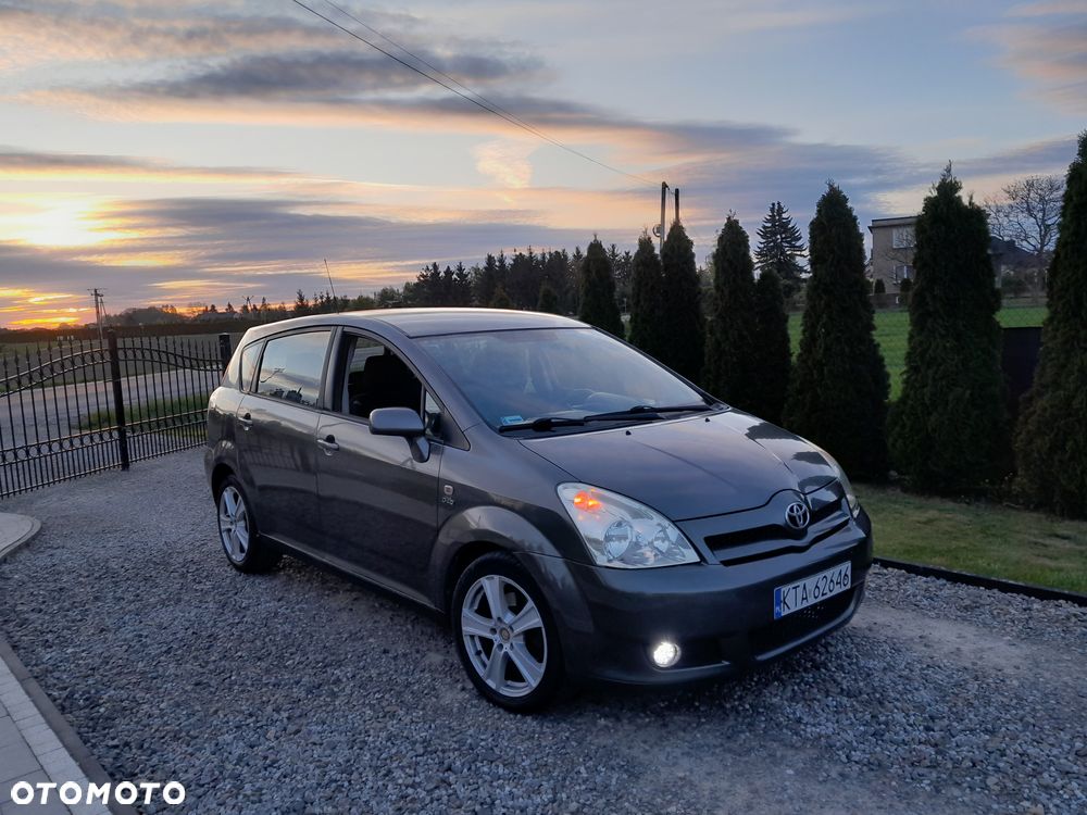 Toyota Corolla Verso - 1