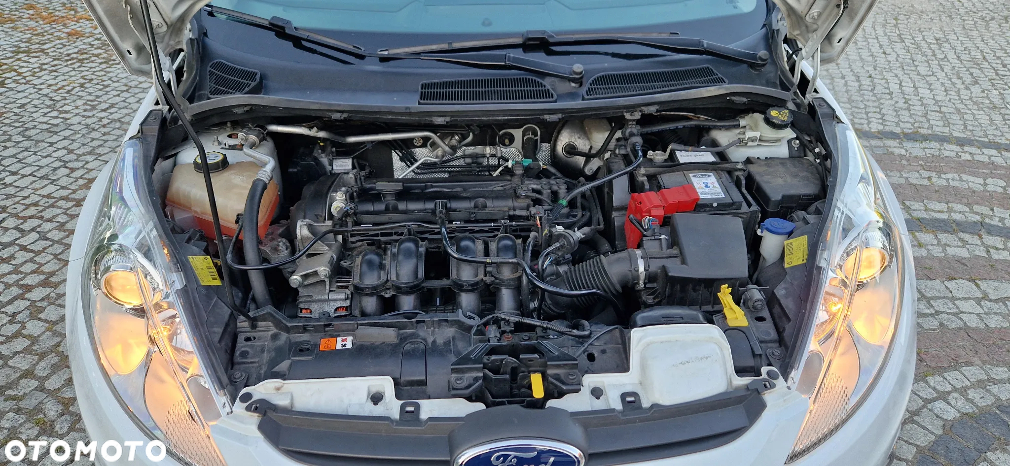 Ford Fiesta 1.6 Titanium - 24