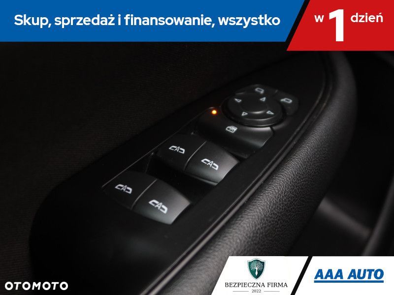 Opel Insignia - 17