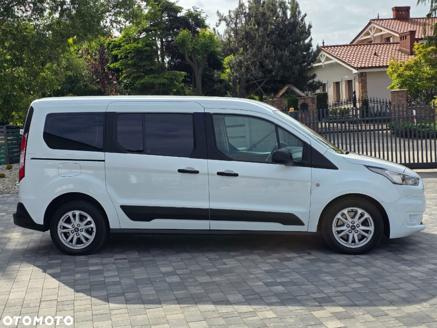 Ford Transit Connect - 33