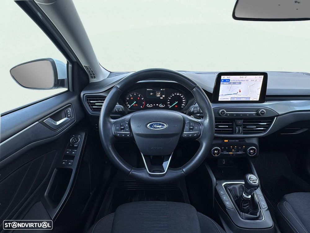 Ford Focus 1.0 EcoBoost Active X - 12