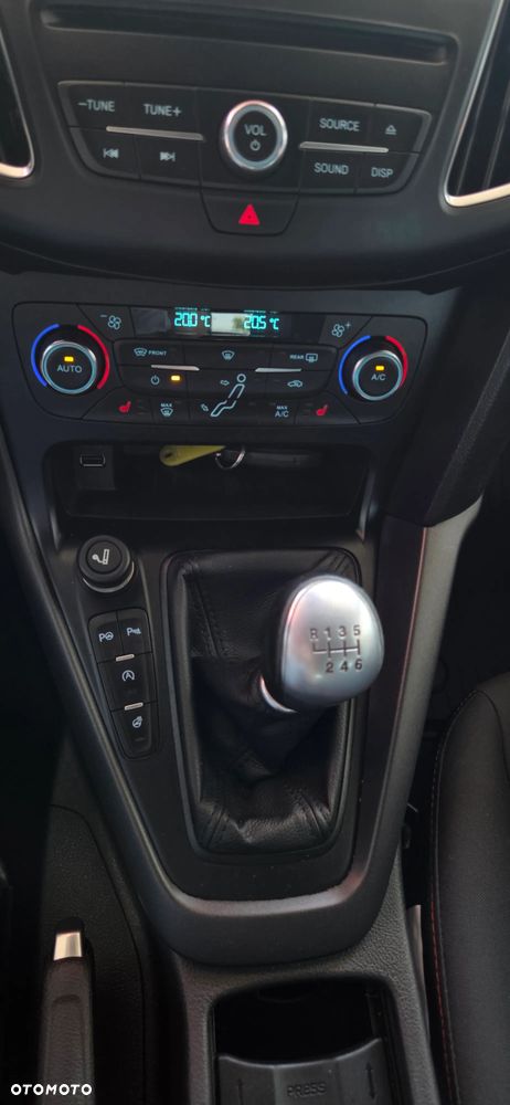 Ford Focus 1.5 EcoBoost STart-Stopp-System ST-LINE - 25