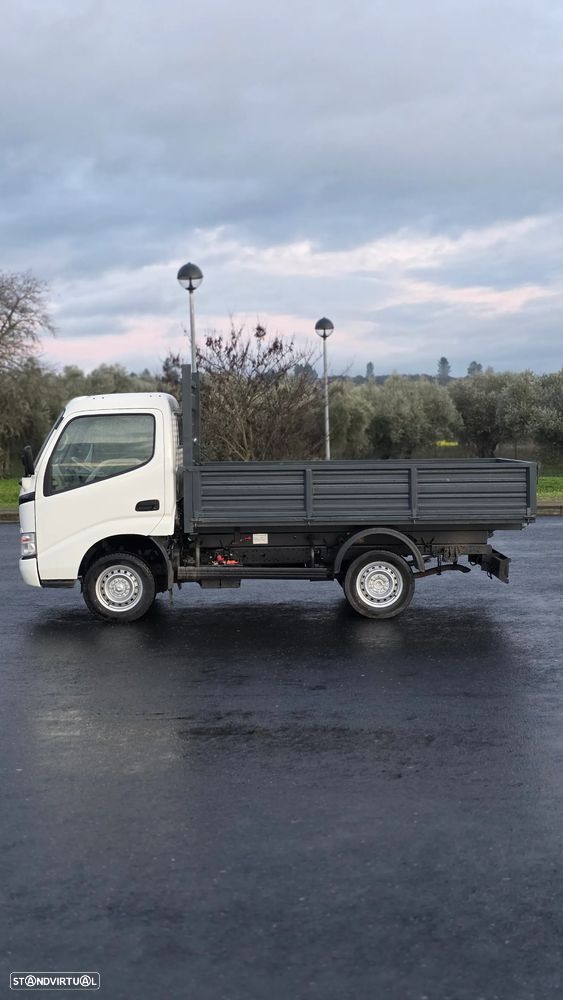 Toyota Dyna 3.0D4D Basculante - 4