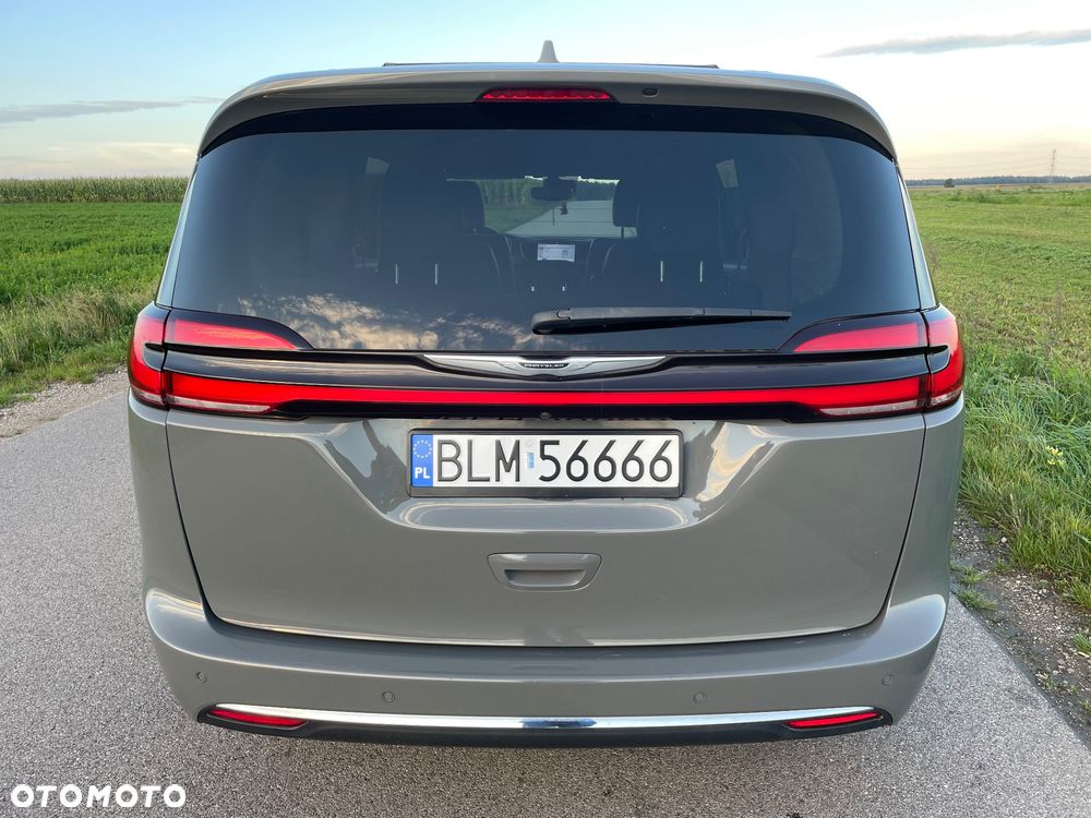 Chrysler Pacifica - 7