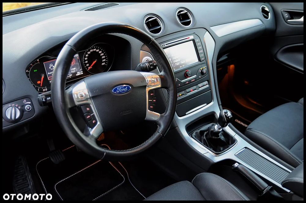 Ford Mondeo 2.0 TDCi Titanium - 26