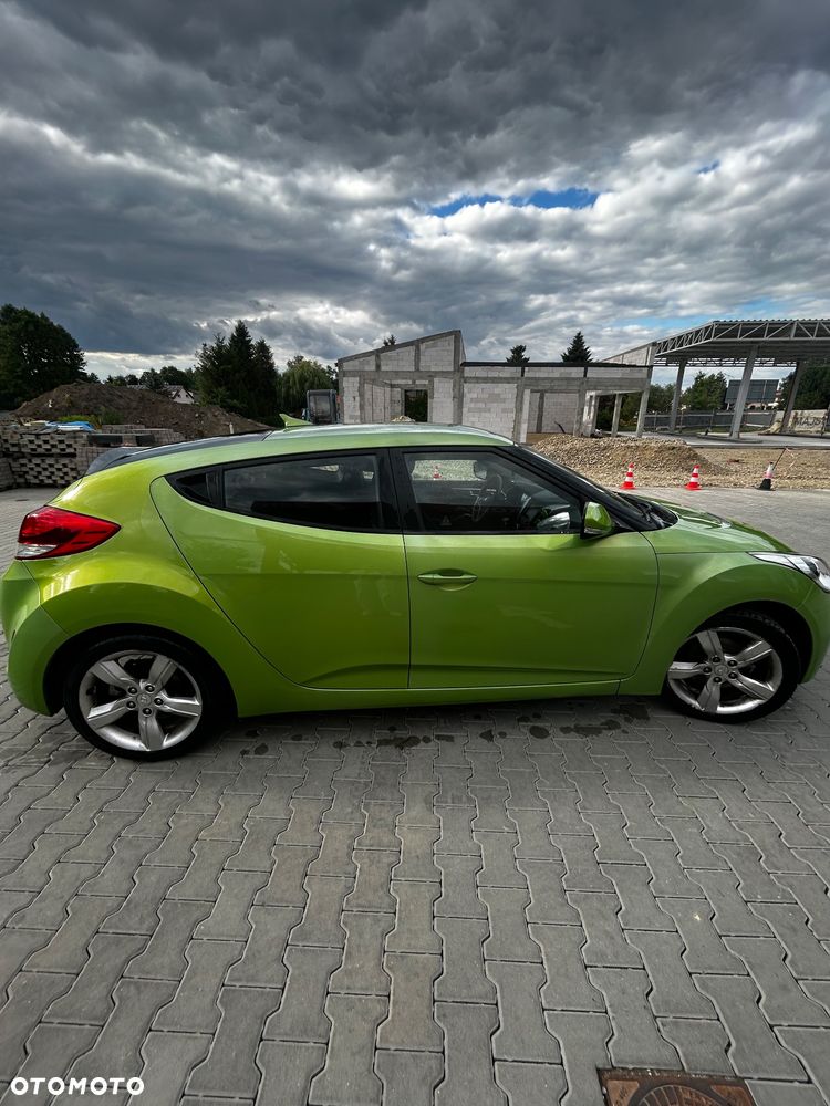 Hyundai Veloster 1.6 Style - 9
