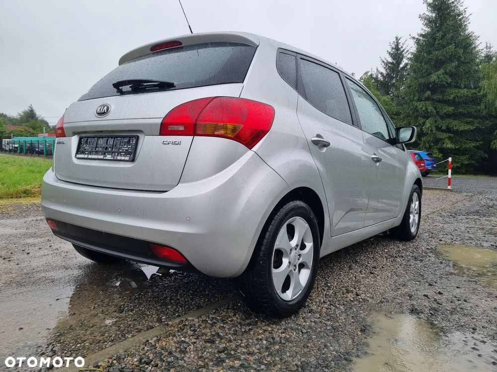 Kia Venga 1.6 CRDi 128 Dream Team Edition - 9