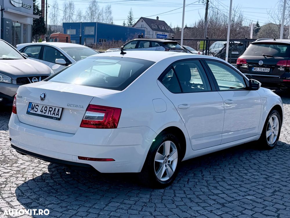 Skoda Octavia 1.6 TDI Ambition - 3