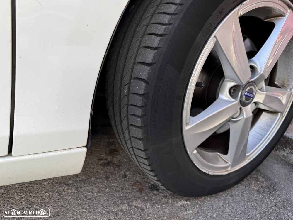 Volvo V40 1.6 D2 Momentum - 17