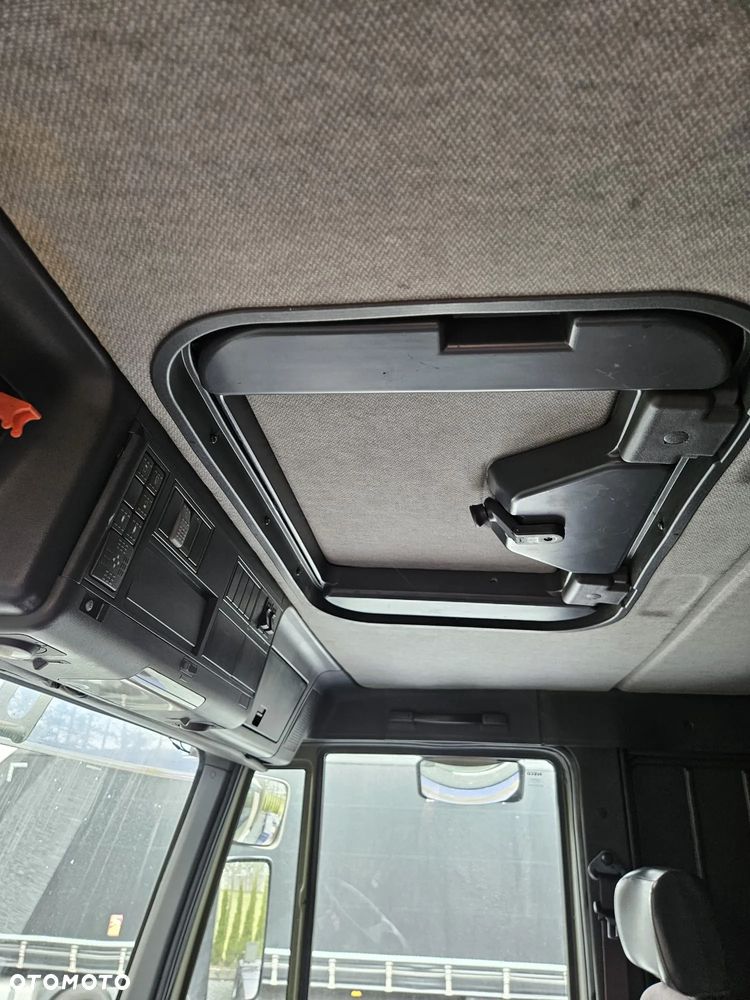 Iveco EuroTrakker - 6