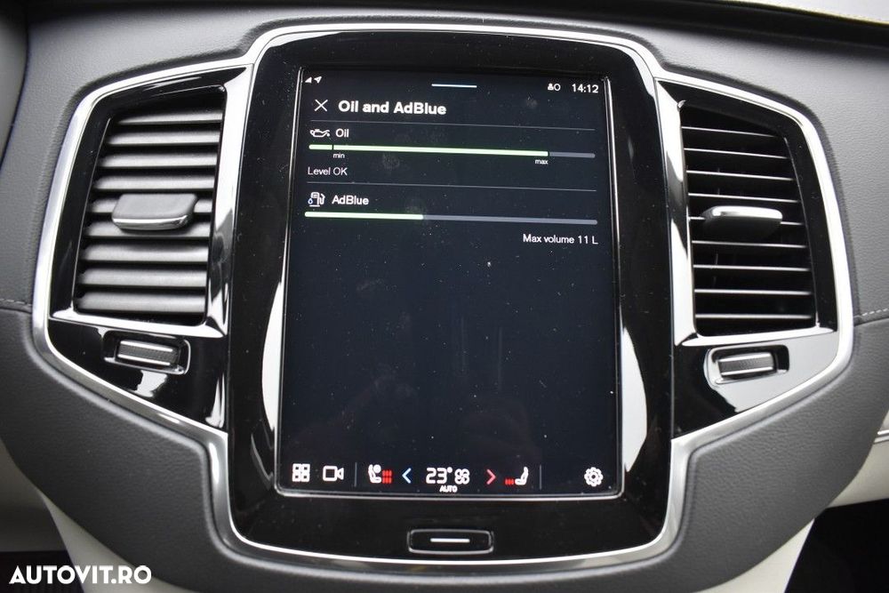 Volvo XC 90 - 35