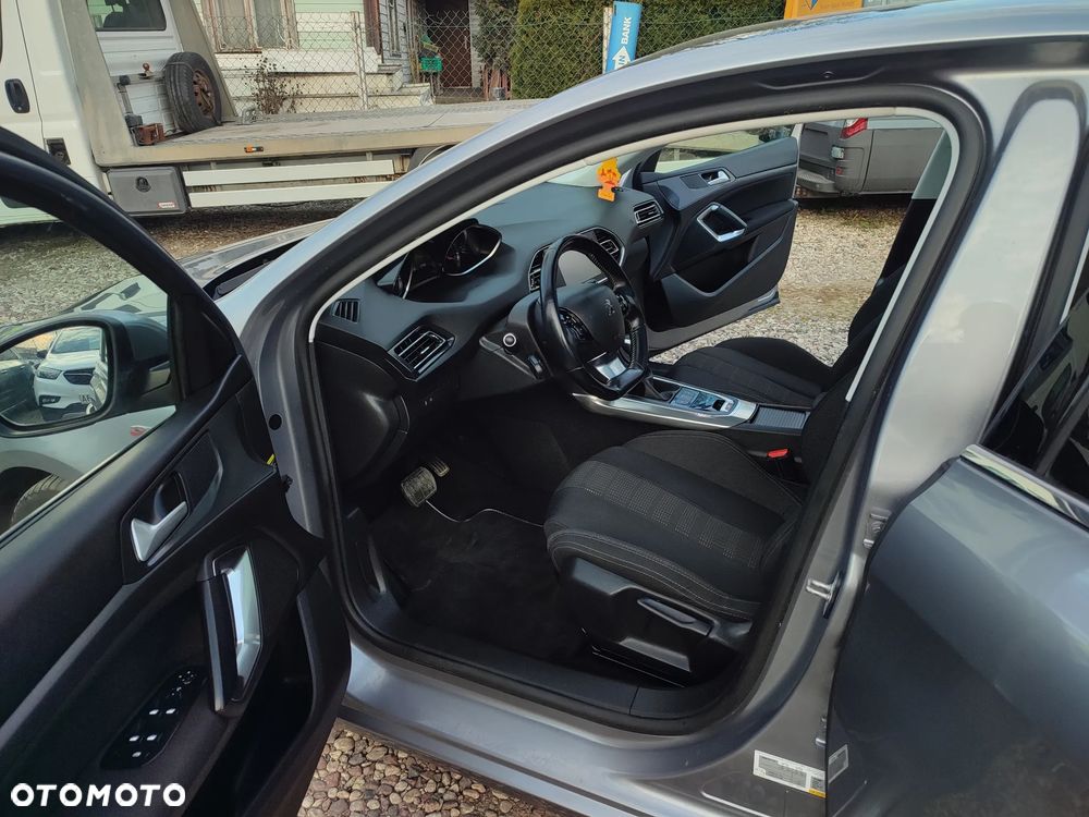 Peugeot 308 PureTech 130 EAT6 Stop & Start GT-Line Edition - 17