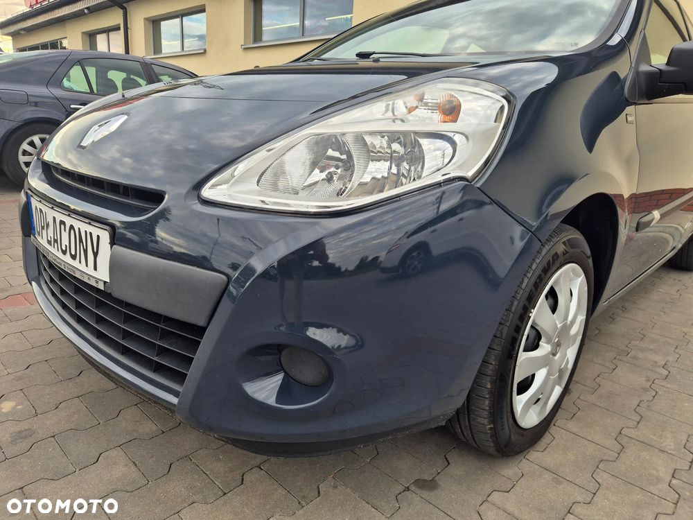 Renault Clio 1.2 16V 75 Yahoo - 9