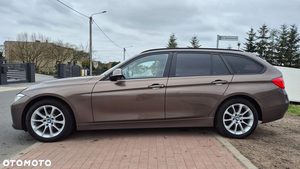 BMW Seria 3 318d - 10