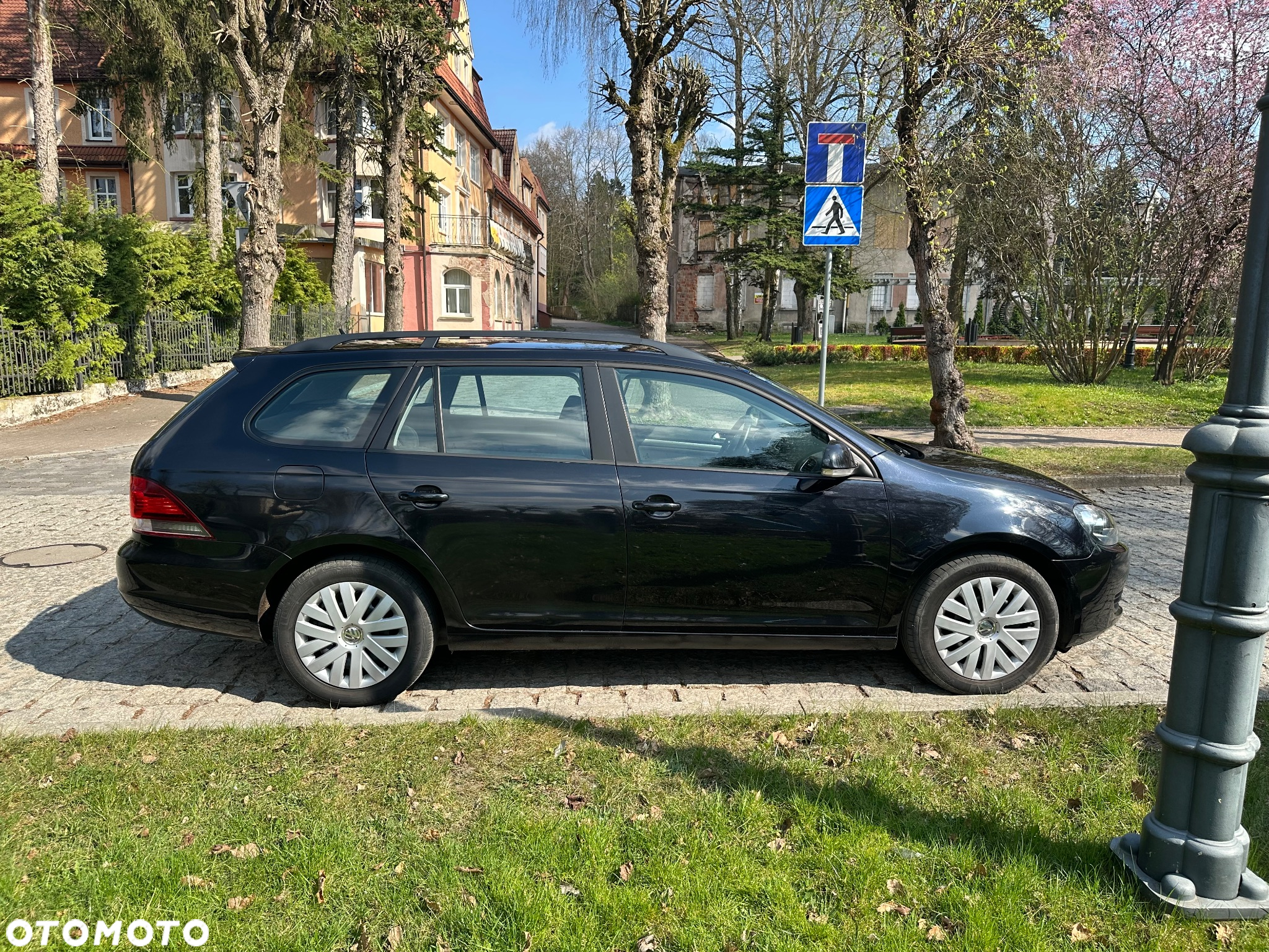 Volkswagen Golf - 10