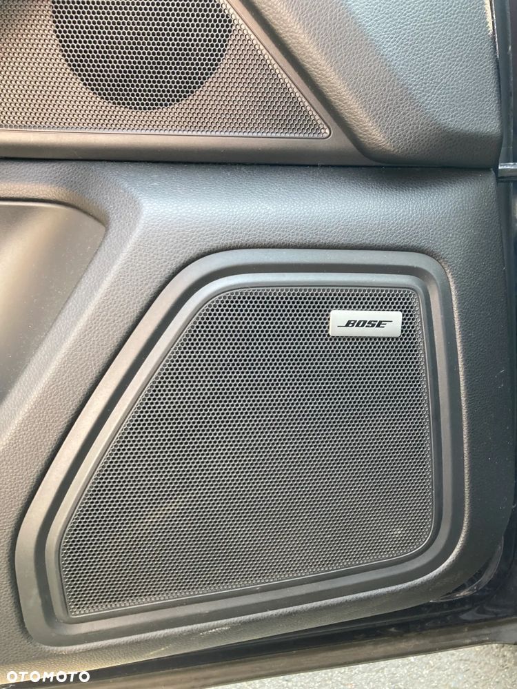 Porsche Macan - 30
