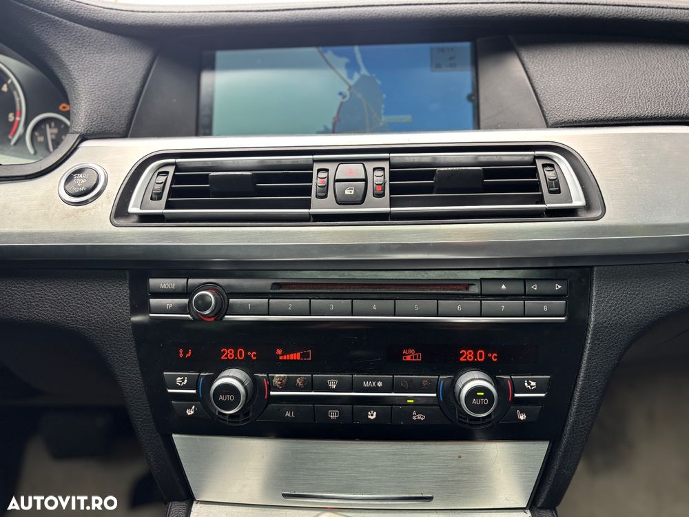 BMW Seria 7 730d Aut. - 11