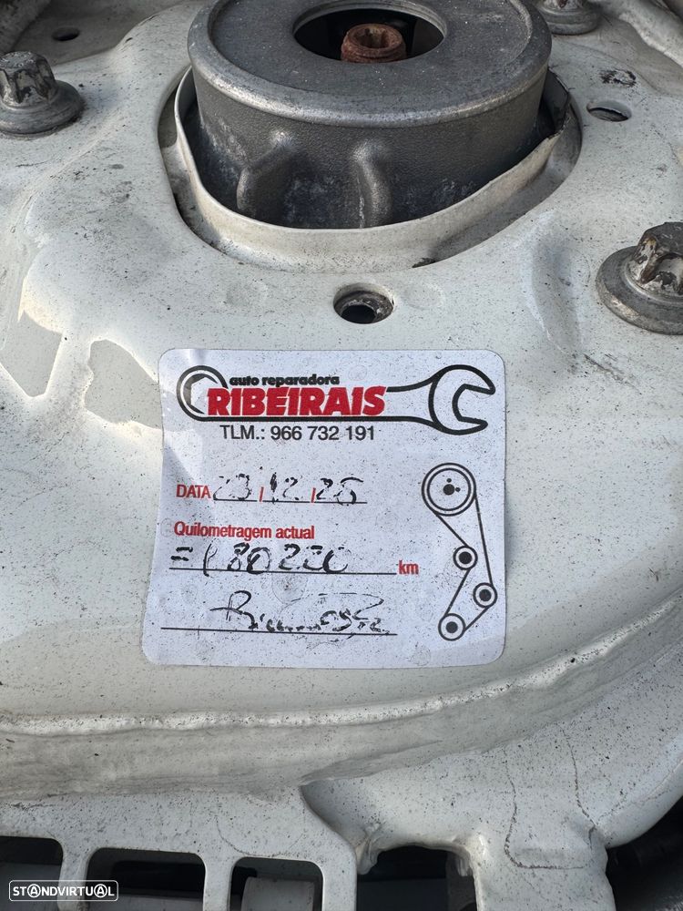 Mercedes-Benz A 180 d AMG Line - 16