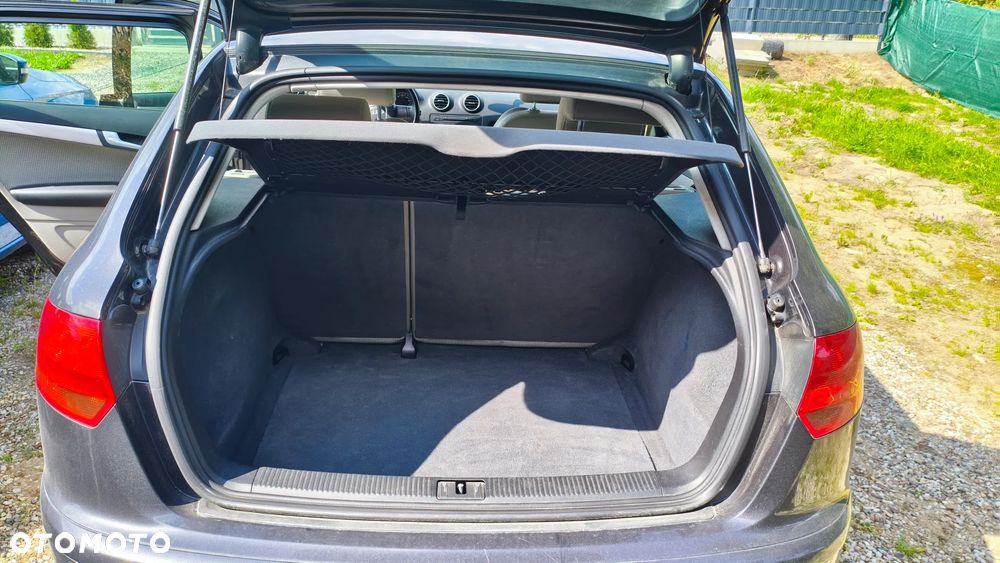 Audi A3 Sportback 2.0 TDI DPF Ambiente - 12