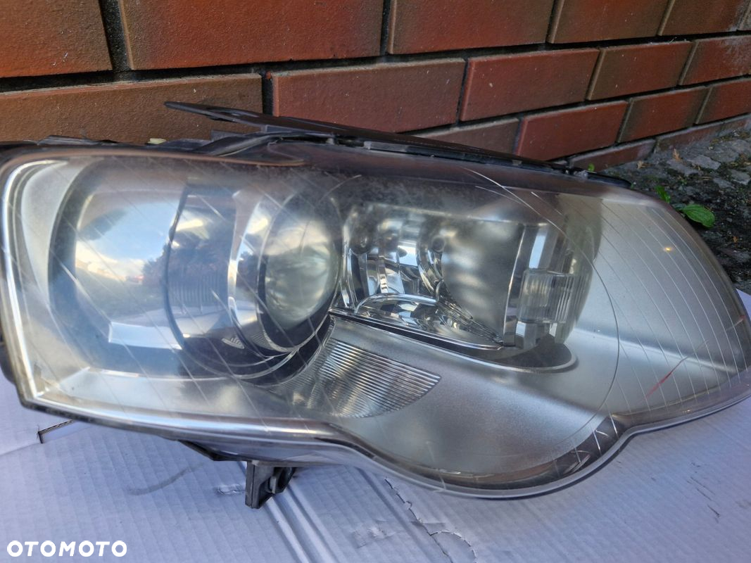LAMPA PRAWA PRAWY BI XENON VW PASSAT B6 3C 05-08R - 2