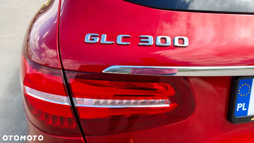 Mercedes-Benz GLC 300 4Matic 9G-TRONIC Exclusive - 11
