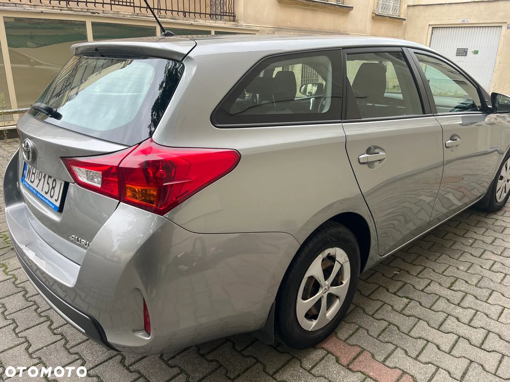 Toyota Auris 1.6 Active - 4