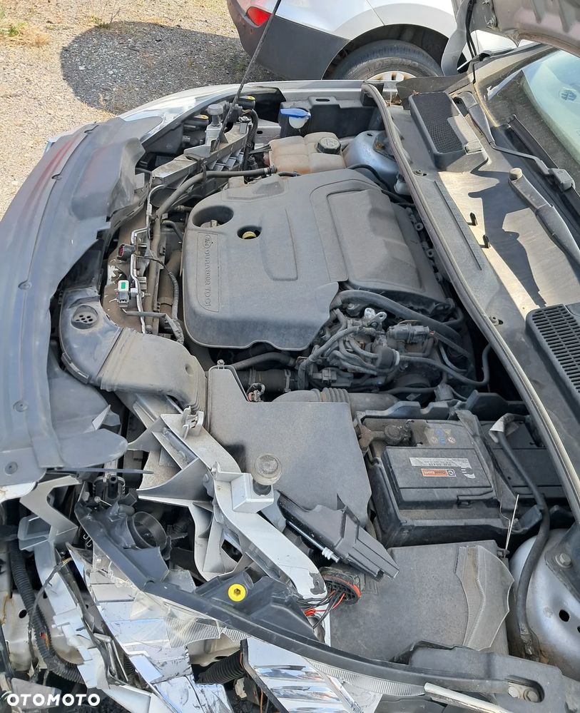 Ford Kuga 2.0 TDCi 4x4 Titanium - 15