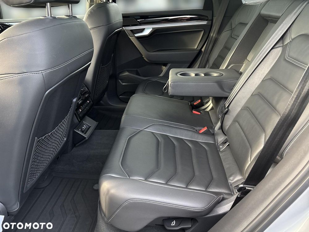 Volkswagen Touareg 3.0 V6 TDI SCR 4Mot R-Line - 14