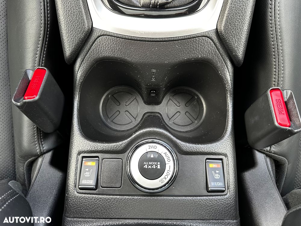 Nissan X-Trail 1.6 dCi ALL-MODE 4x4i Tekna - 32