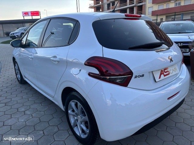 Peugeot 208 1.6 BlueHDi Style - 23