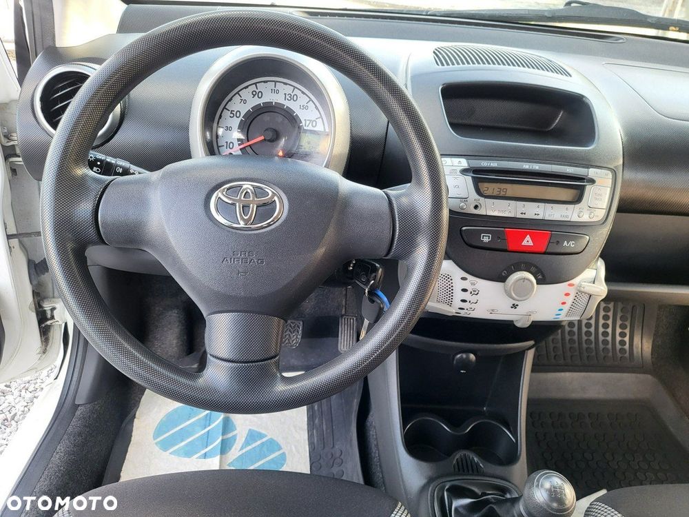 Toyota Aygo - 17