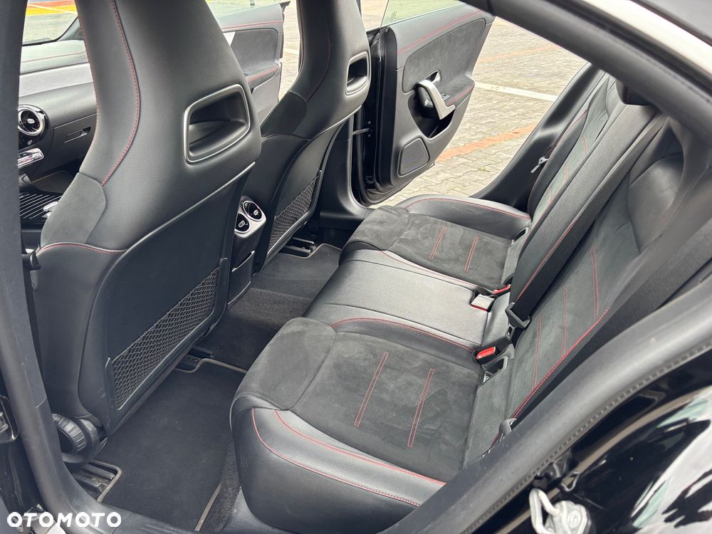 Mercedes-Benz CLA 200 d AMG Line 8G-DCT - 15