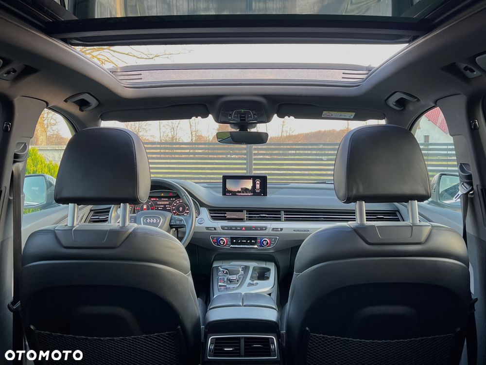 Audi Q7 - 7