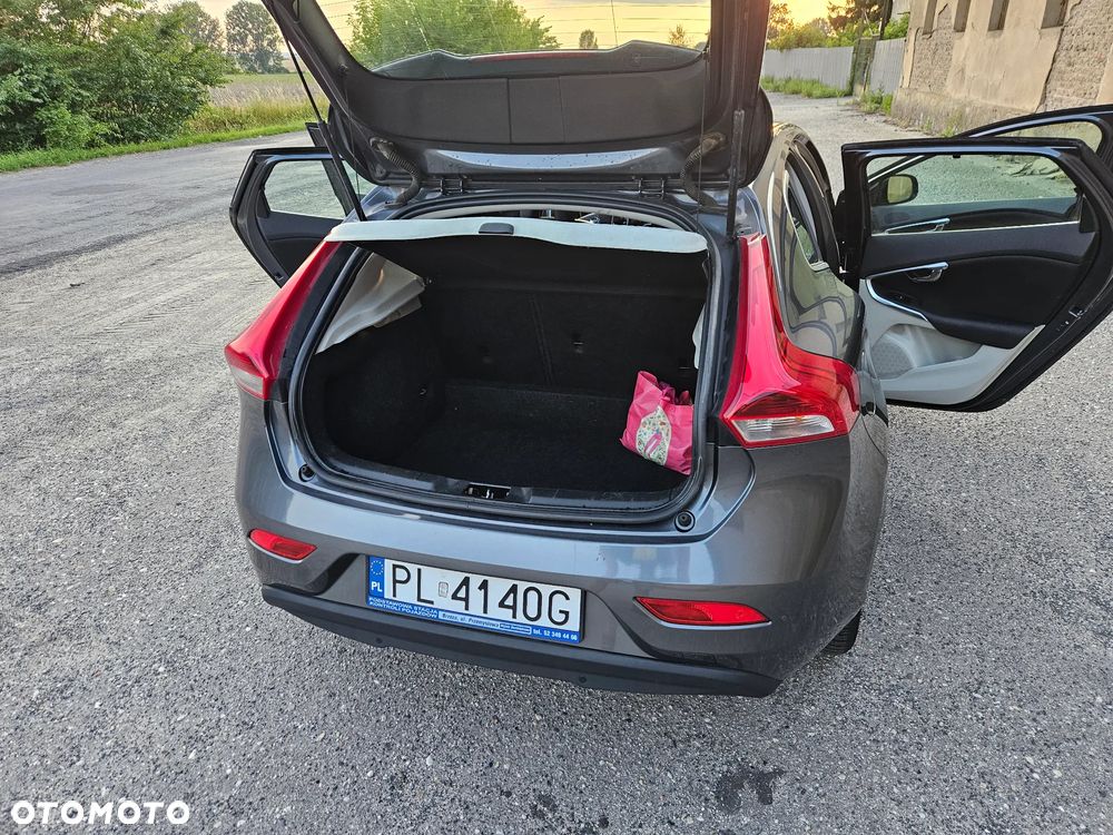 Volvo V40 D2 - 31