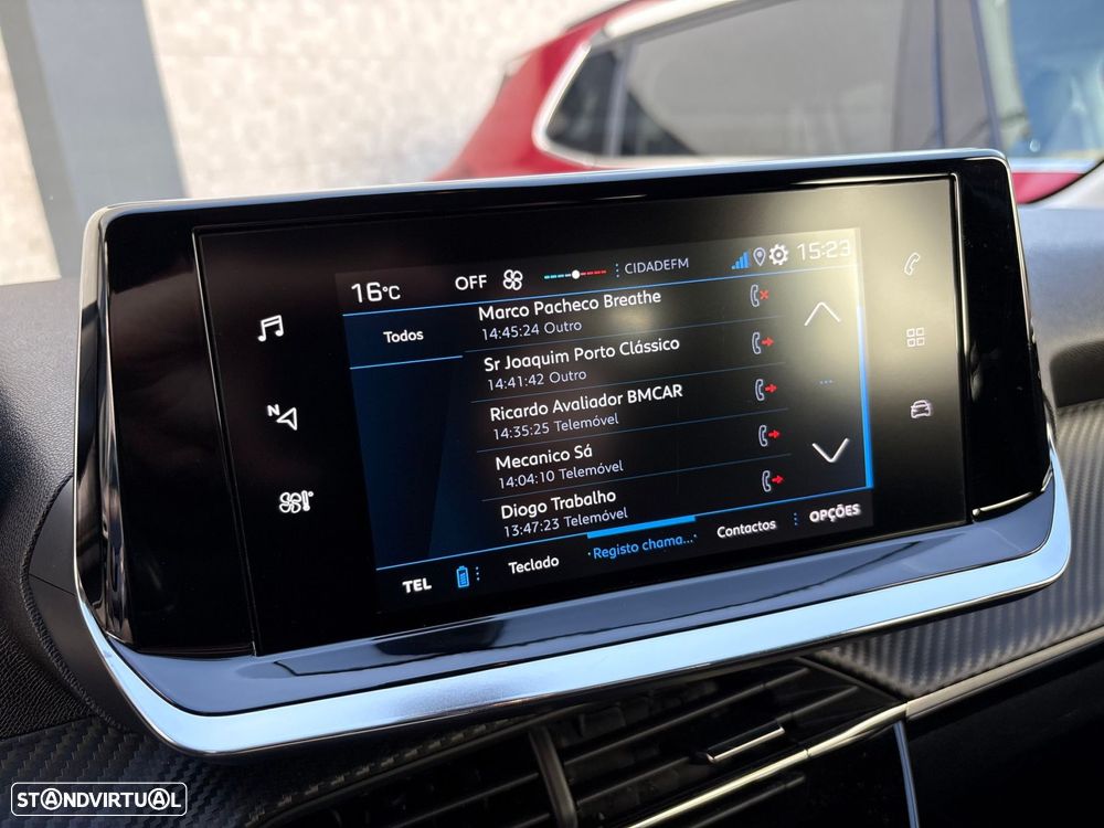 Peugeot 208 1.2 PureTech SE Style - 29