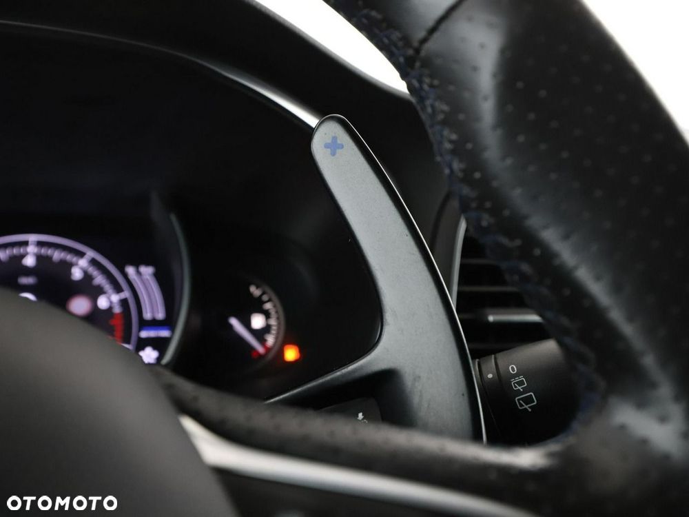 Renault Megane ENERGY TCe 205 EDC GT - 34