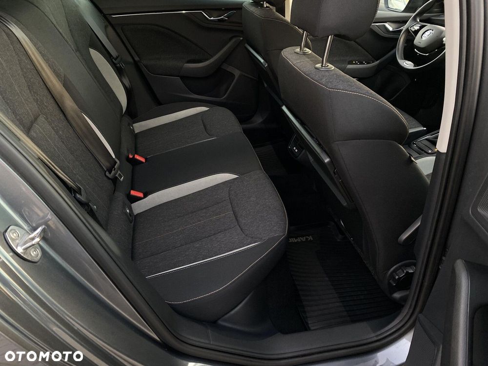 Skoda Kamiq 1.0 TSI Style DSG - 27