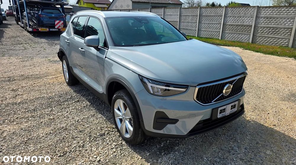 Volvo XC 40 B3 Essential - 1
