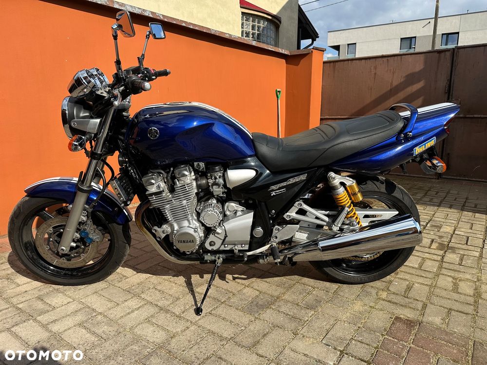 Yamaha XJR - 1