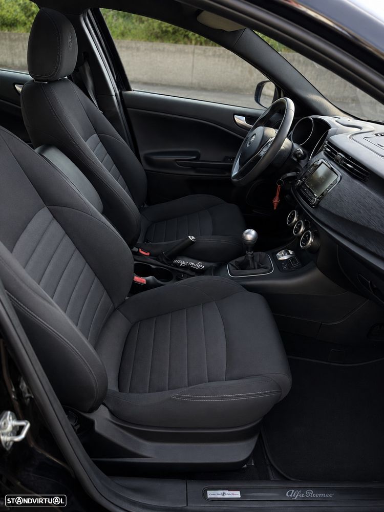 Alfa Romeo Giulietta 1.6 JTDM Super - 12