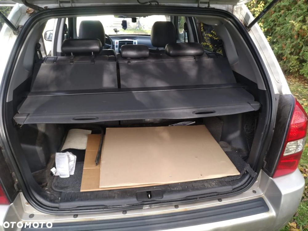 Hyundai Tucson 2.0 Comfort 2WD - 8