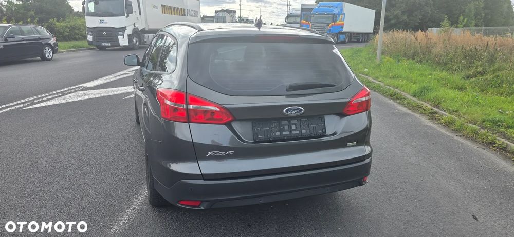 Ford Focus 1.0 EcoBoost Titanium - 9