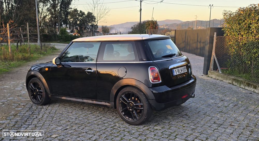 MINI 3 Portas Cooper D - 10