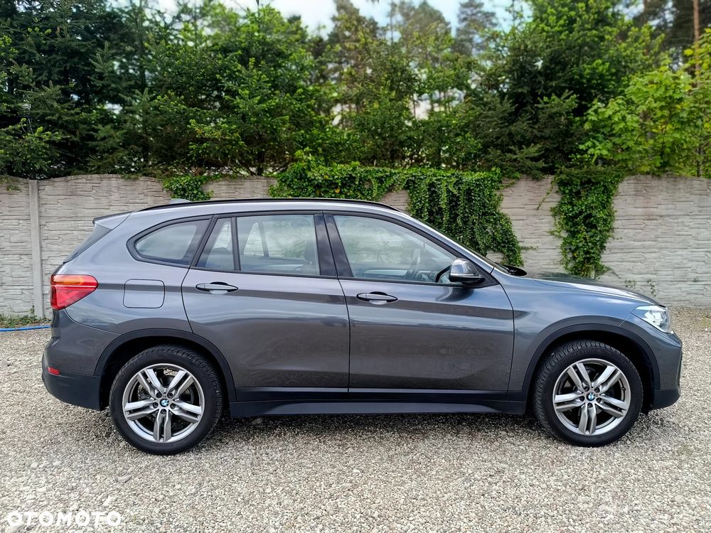 BMW X1 sDrive18i GPF Sport Line - 2