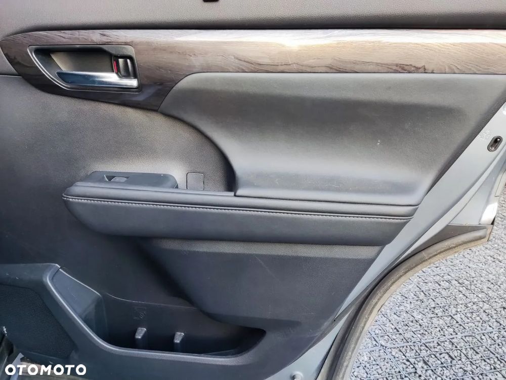 TOYOTA HIGHLANDER 20-24r Fotele Kanapy Boczki Skórzane - 8
