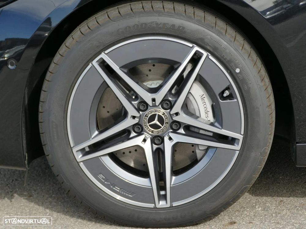 Mercedes-Benz C 300 e AMG Line - 8